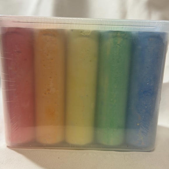 Sidewalk Chalk, Pack of 20. - Picture 2 of 3